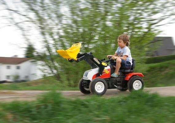 Trator "rolly Kid zetor" com pedais +2anos | Rolly Toys - Mini-Me - Baby & Kids Store
