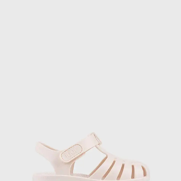 Igor sandálias infantis tamanho 23 na cor marfim, ideal para o verão e atividades ao ar livre.