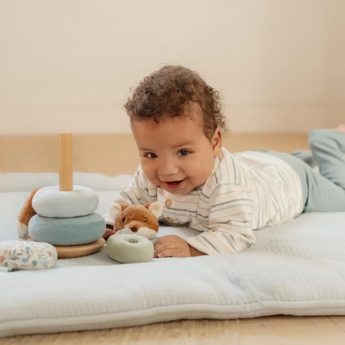 Torre de aneis de encaixe Forest Friends - Little Dutch - Mini-Me - Baby & Kids Store