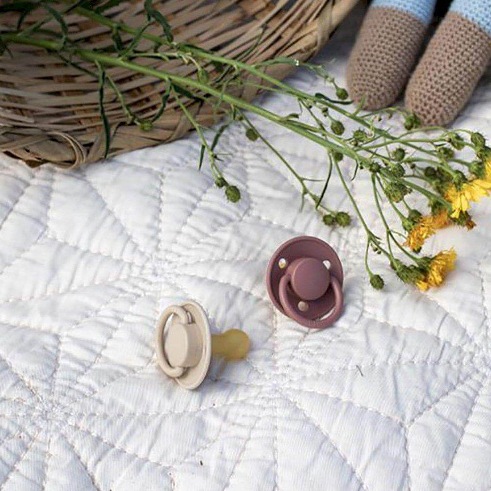 2 chupetas BIBS De Lux látex "Lilac/heather" - Mini-Me - Baby & Kids Store