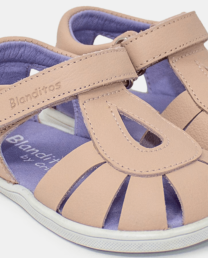 Sandálias Blanditos Rosa 2025, práticas e confortáveis para os pés das crianças, ideal para o verão.