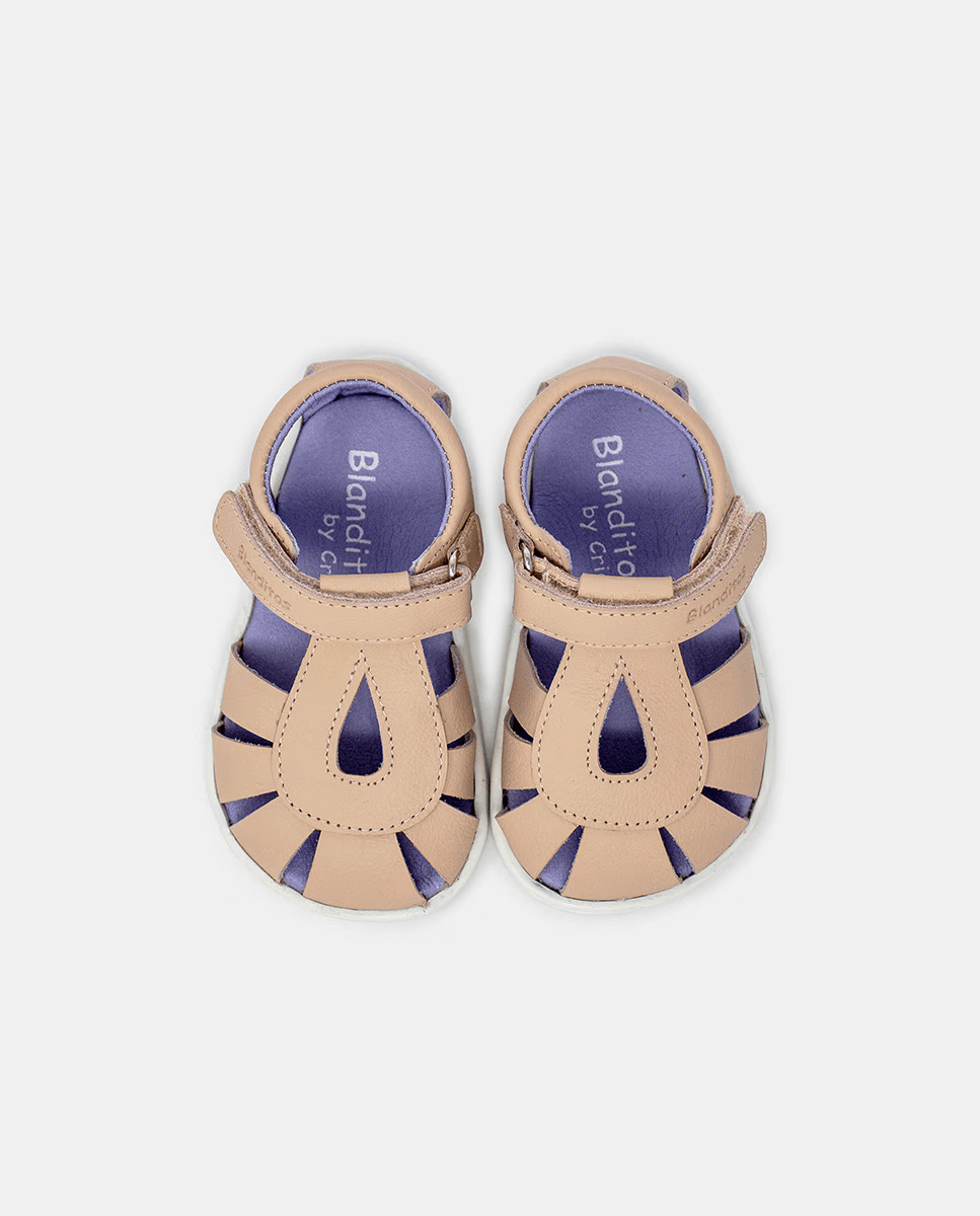 Sandálias Blanditos Costa Rosa 2025, confortáveis e respiráveis para crianças, com design fechado ao calcanhar.