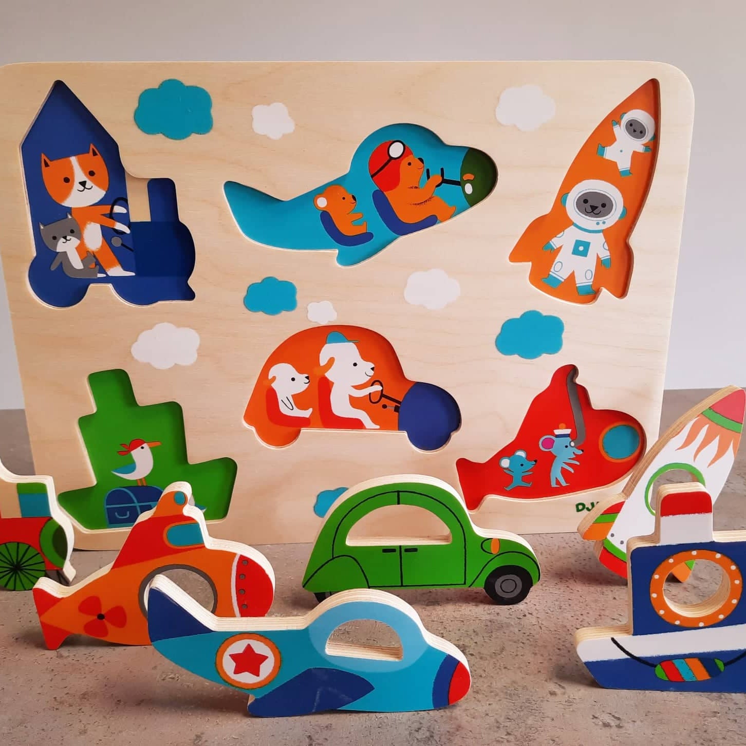 Coucou Vroum – Puzzle de Formas e Transportes | Djeco Djeco Mini-Me - Baby & Kids Store