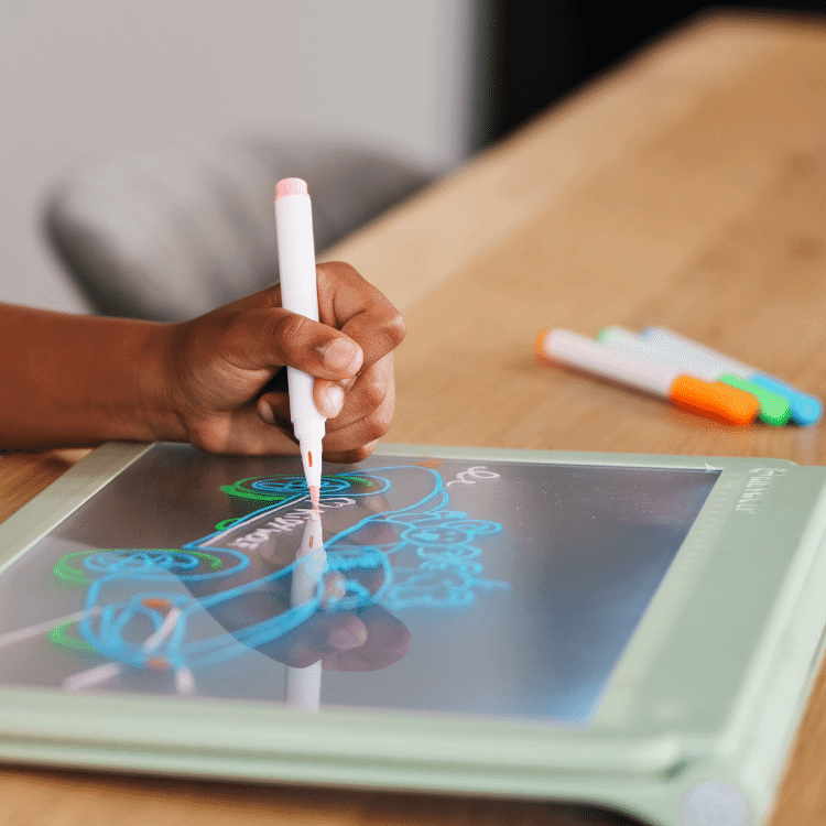 Tablet de Luz Pro - Desenho e escrita ilustrada | KIDYWOLF Mini-Me - Baby & Kids Store