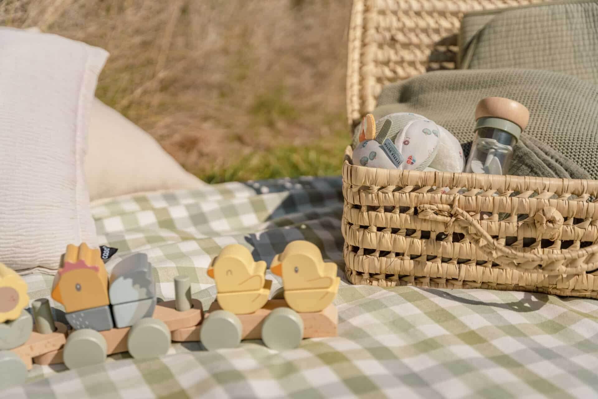 Comboio - Galinha de empilhar Little Farm | Little Dutch - Mini-Me - Baby & Kids Store