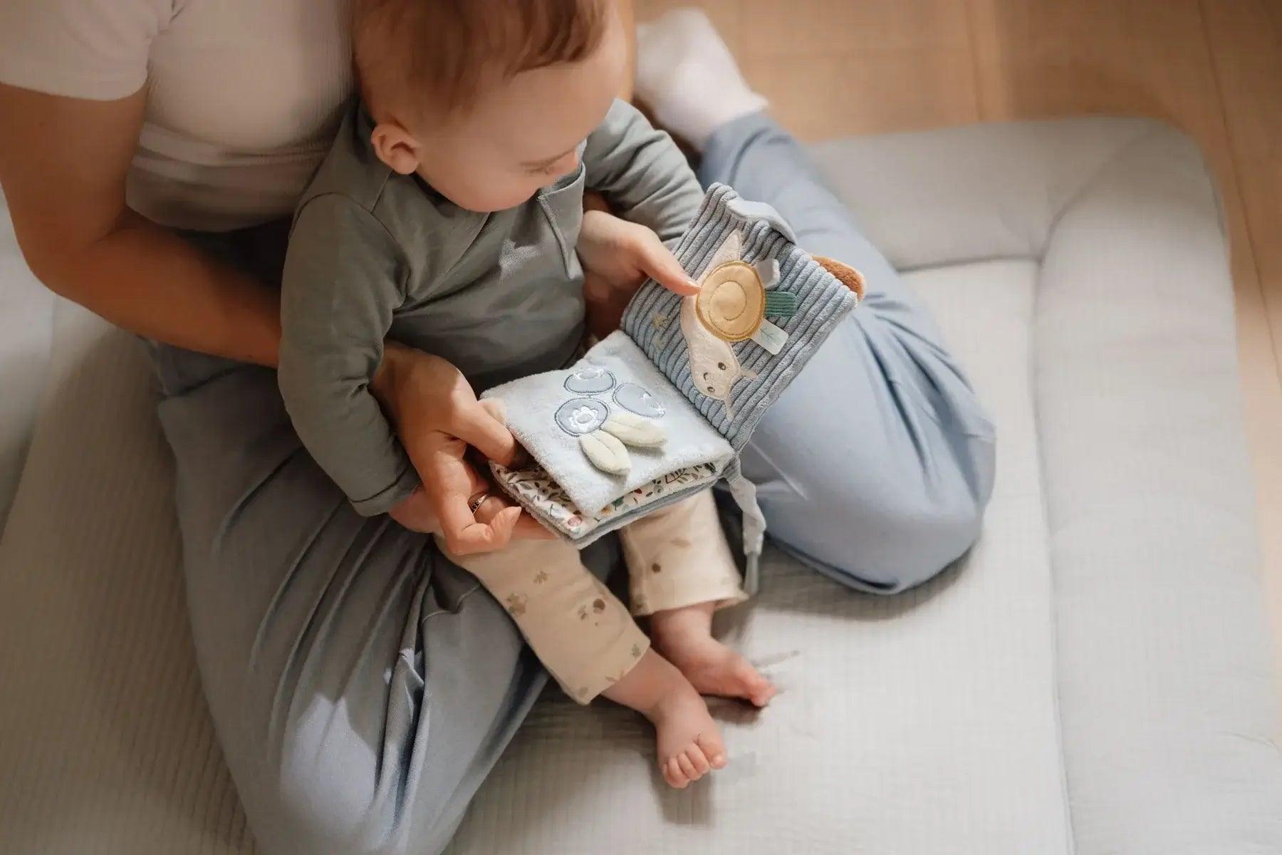 Livro pequeno de atividades bebé Forest Friends - Little Dutch - Mini-Me - Baby & Kids Store